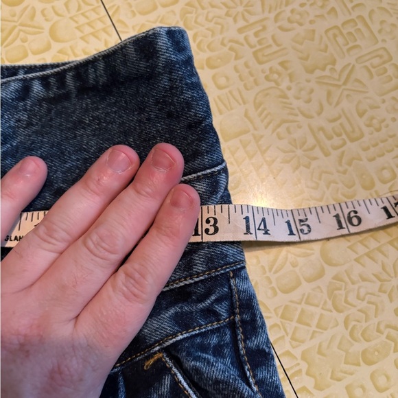 Stylish High Rise Blue Jeans - Picture 9 of 10